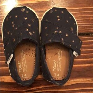 Toms baby shoes size T4